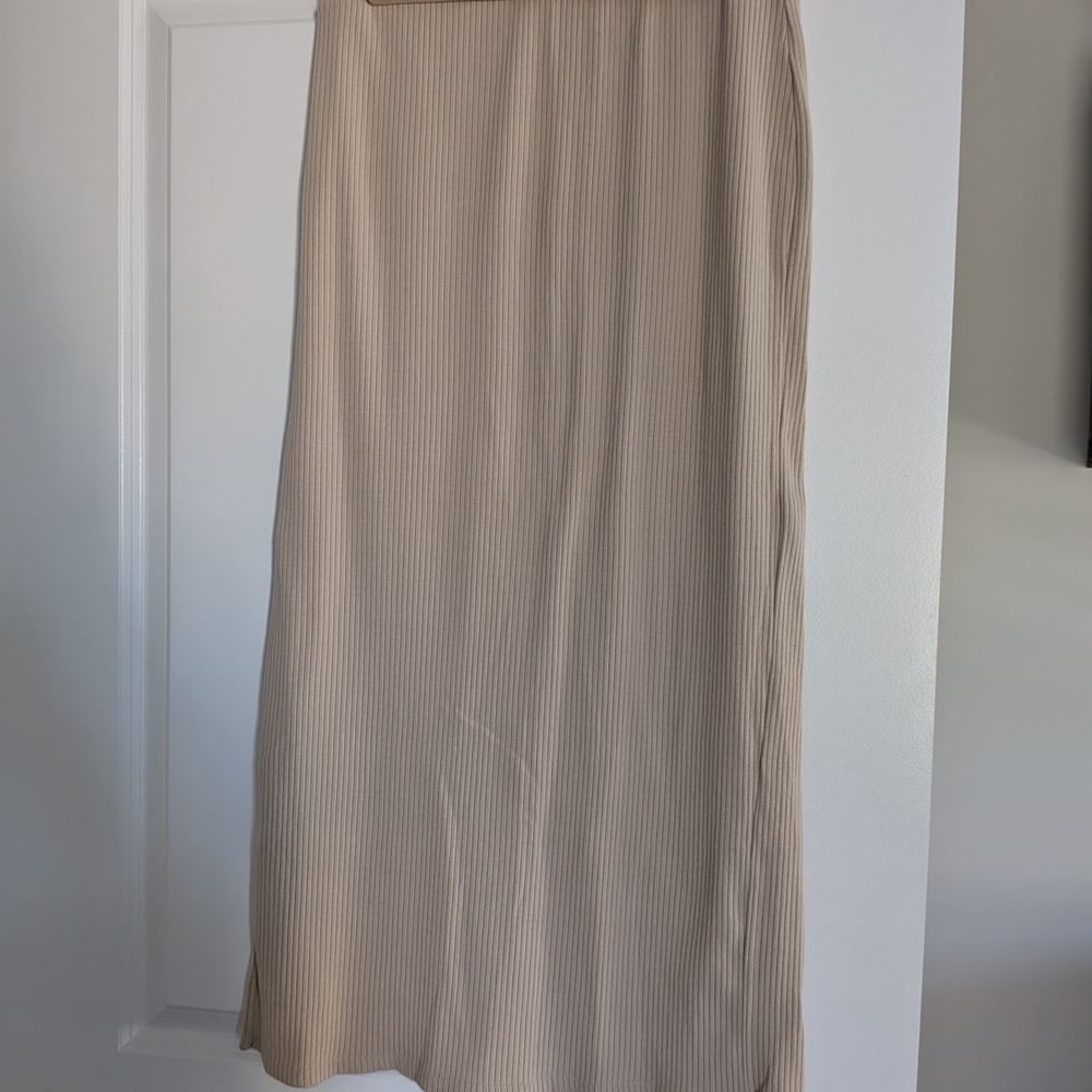 Old Navy Beige Maxi Skirt